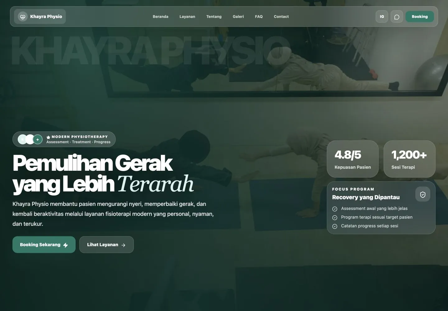 Khayra Physio homepage hero on desktop